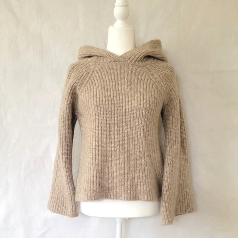 Dôen Taupe Women's Sweater with Hood